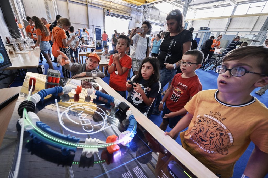 A selection of photos taken by the CERN Pool of photographers during the Open Days on 14 and 15 September 2019. (Image: CERN)